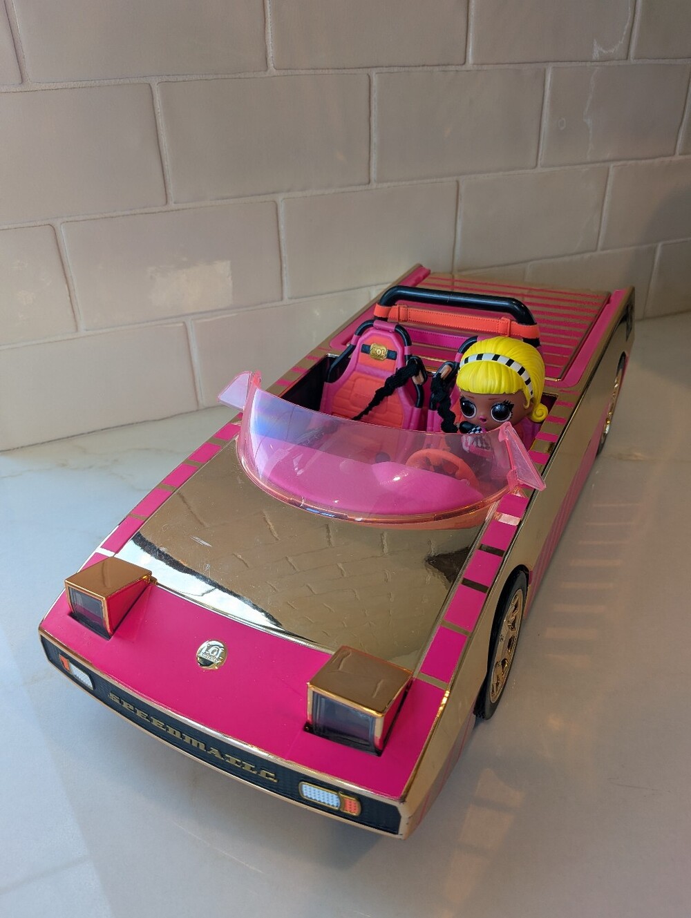 L.O.L. Surprise! Drag Racer Car & Doll